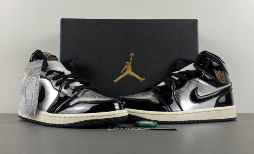 NIKE AIR JORDANS DUNK HIGH