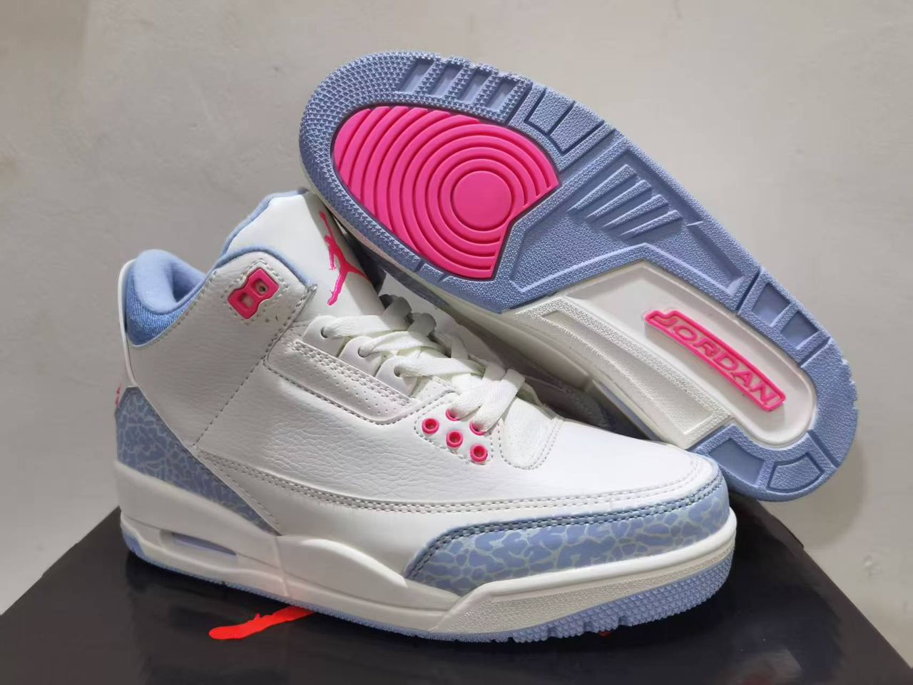 AIR JORDANS 3 (AJ3)