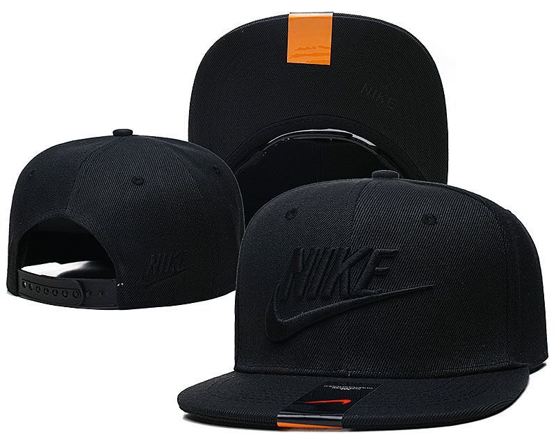 NIKE SNAP BACKS embroidery