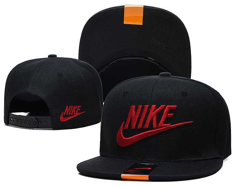 NIKE SNAP BACKS embroidery