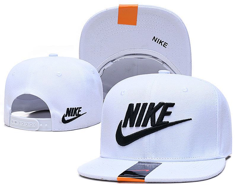 NIKE SNAP BACKS embroidery